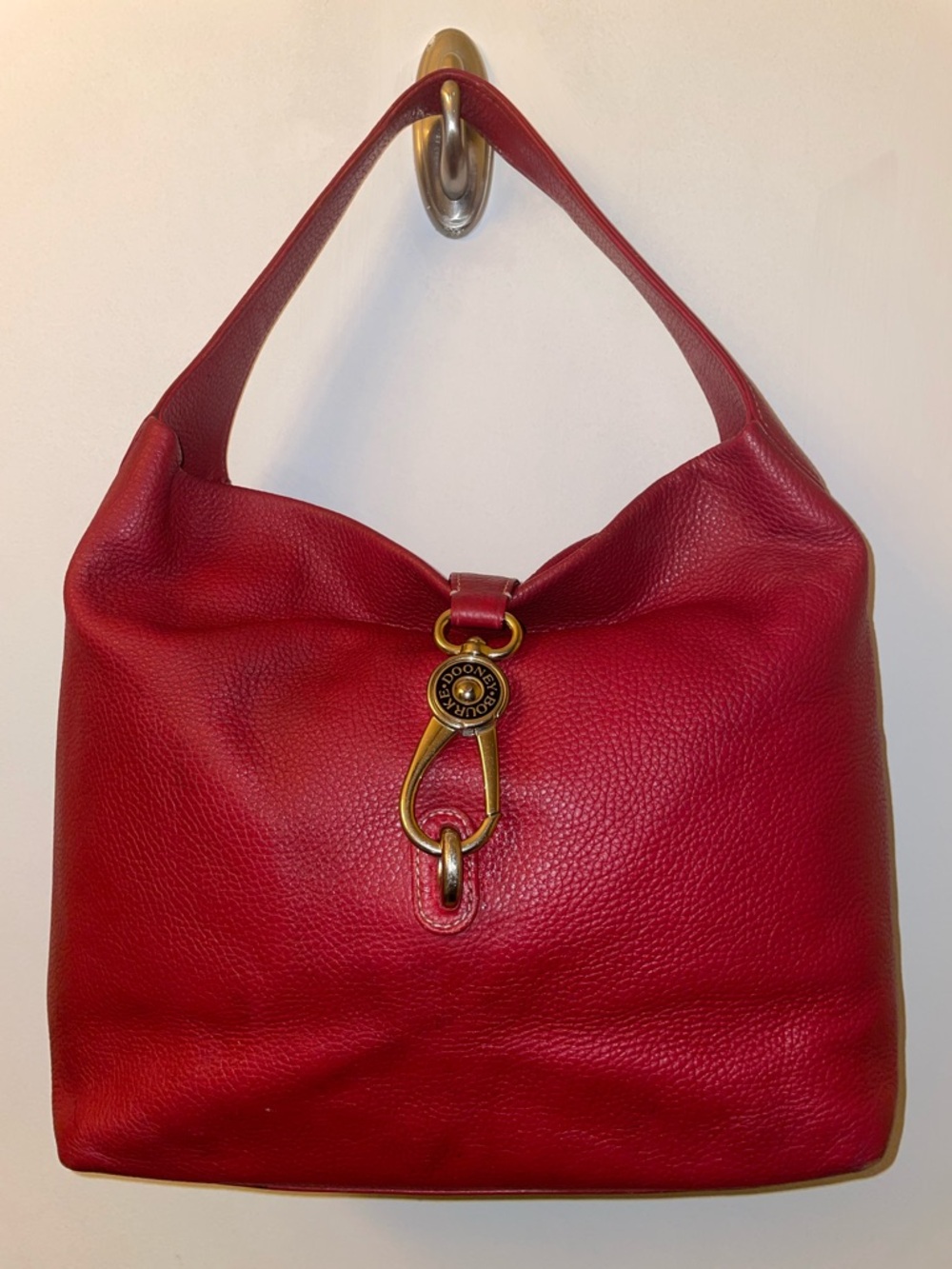 Dooney & Bourke Red Pebbled Leather Shoulder Hobo Bag Brass Clip Vintage Classic